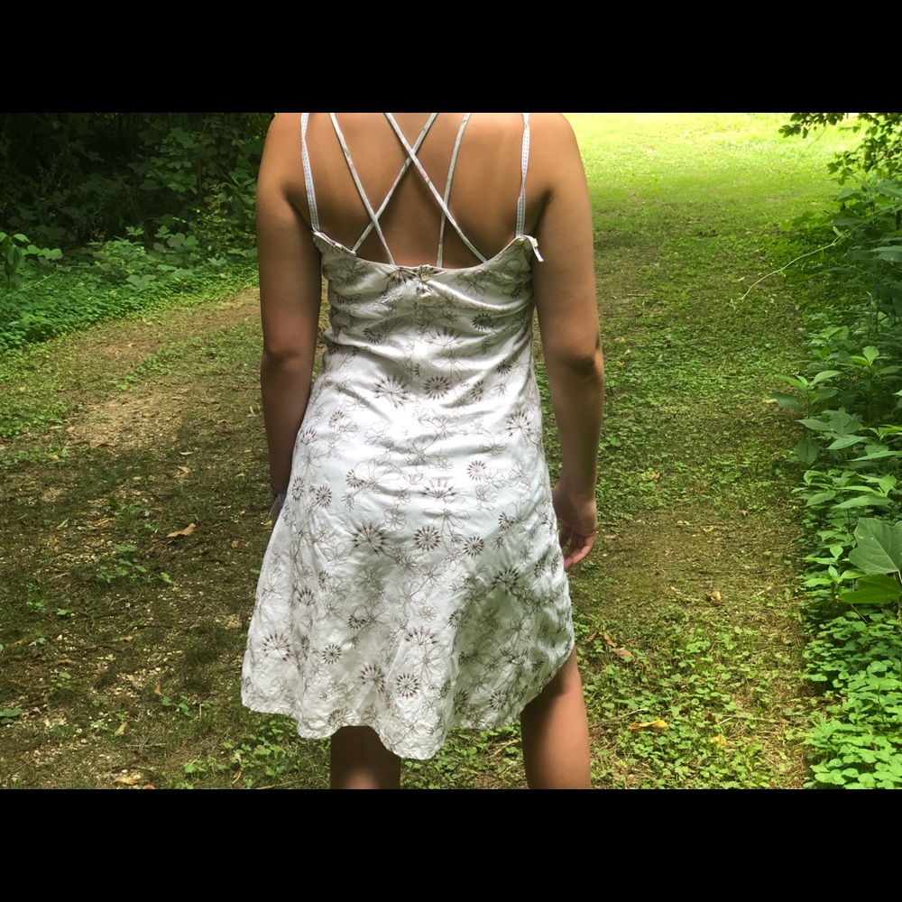 Dress - Picture 3 of 3